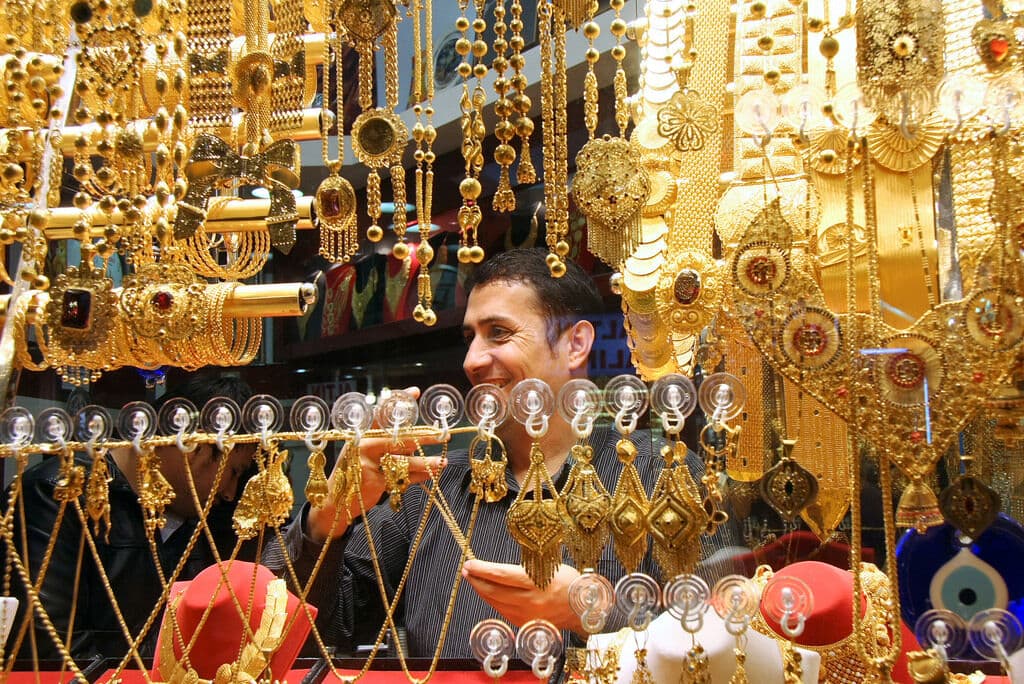 طلای ۱۸ عیار از ۸.۵ میلیون گذشت؛ سکه به ۹۲ میلیون تومان رسید