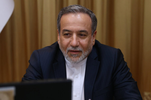 عراقچی با گروسی دیدار می‌کنم؛