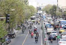 قدرت‌نمایی موتورسواران در خط ویژه تهران