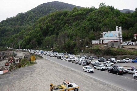 ورود ۱۵۵ هزار خودرو به گیلان؛ موج سفرها در روزهای پایانی هفته!