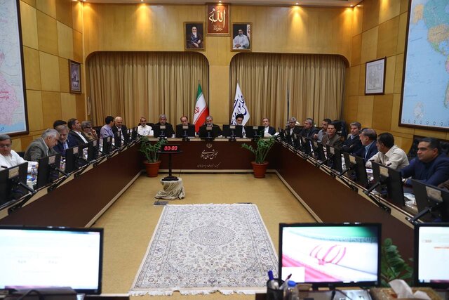 نشست اضطراری مجلس با حضور وزیر امور خارجه