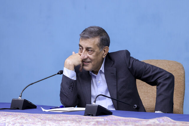 هزینه‌های سفرهای داخلی و خارجی رئیس‌جمهور کم شد