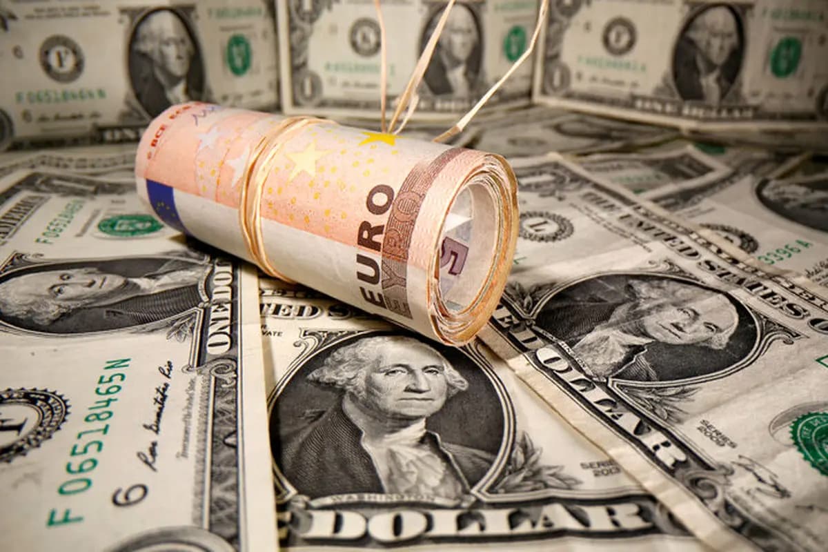 بانک مرکزی بیش از ۳۲ میلیارد دلار ارز برای واردات تأمین کرد