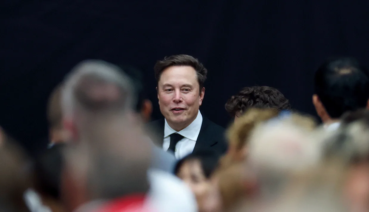 ایلان ماسک: هوش مصنوعی به اشتغال انسان در جهان پایان می‌دهد