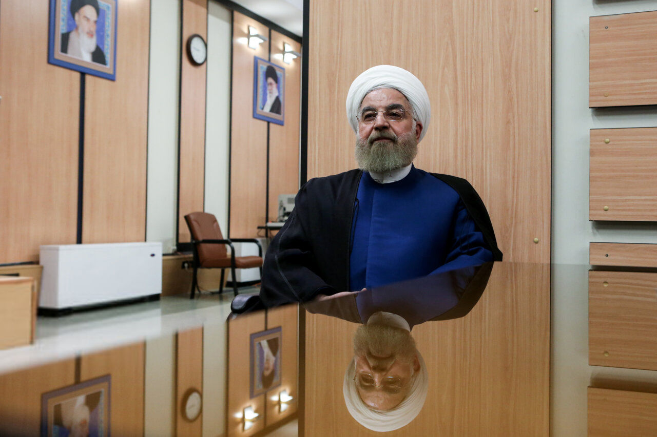 روحانی: دوگانه «جنگ یا تسلیم» غلط است؛ باید راه تعامل را پیدا کنیم