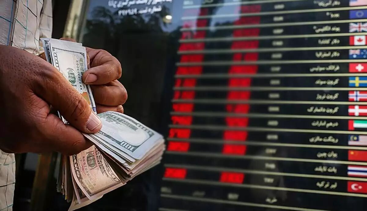 آغاز آبان با نوسان در بازار ارز