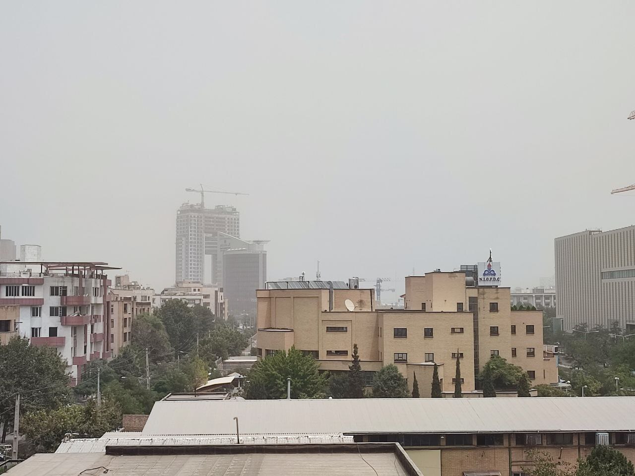 کیفیت هوای مشهد به وضعیت بنفش رسید: شرایط خطرناک برای تمامی گروههای سنی