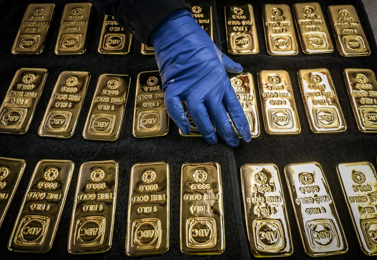 از جنگ تجاری تا کاهش نرخ بهره؛ چرا قیمت طلا در بازار جهانی رکورد زد؟
