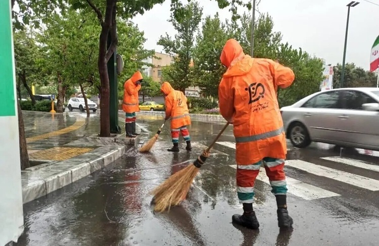 حقوق 25 میلیونی برای پاکبانهایِ افغان بدون مجوز؛ ماجرا چیست