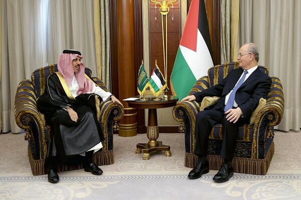 بن فرحان عربستان به حمایت از فلسطین و پایان اشغالگری ادامه می_دهد