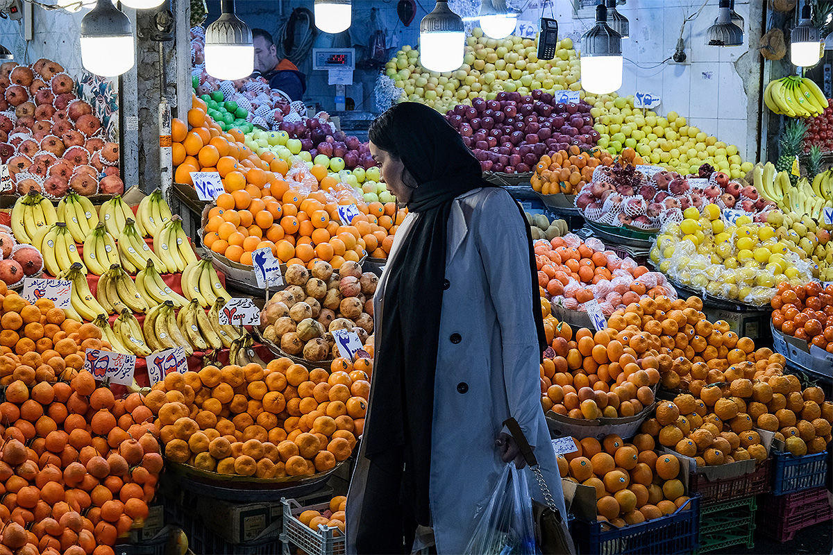 تازه‌ترین قیمت‌ها در بازار میوه خرمالو به ۲۵۰ هزار تومان رسید