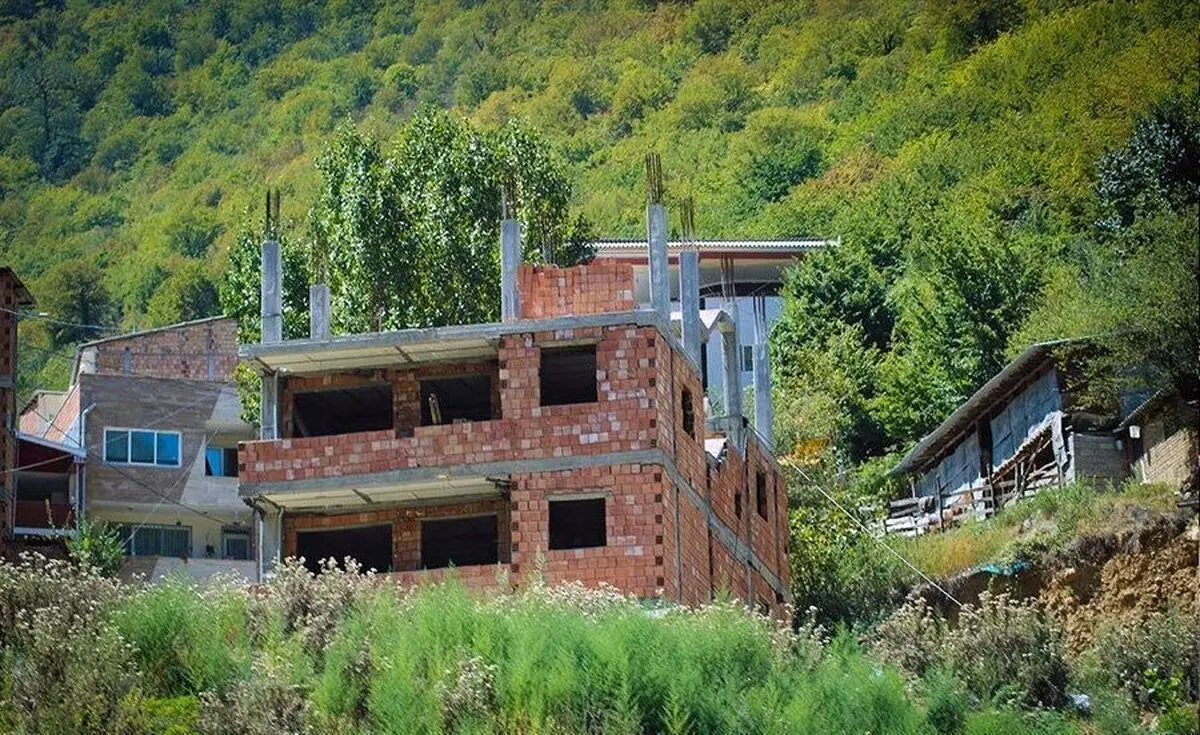 جنگل جور بن کلاردشت؛ اداره منابع طبیعی از رعایت ضوابط قانونی در ساختوساز خبر داد