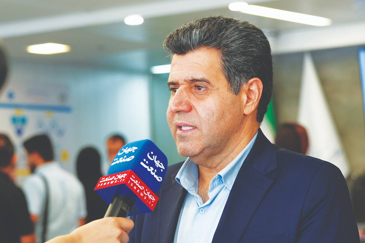 حسین سلاحورزی: عقل اقتصادی حکم میکند بانکهای ناکارآمد منحل شوند