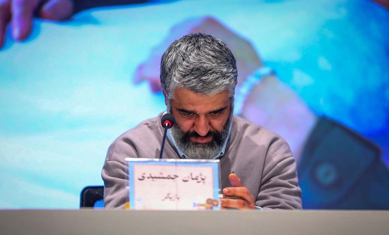 خبر ممنوع‌الکاری جمشیدی کذب است؛ او در چند پروژه فعال است