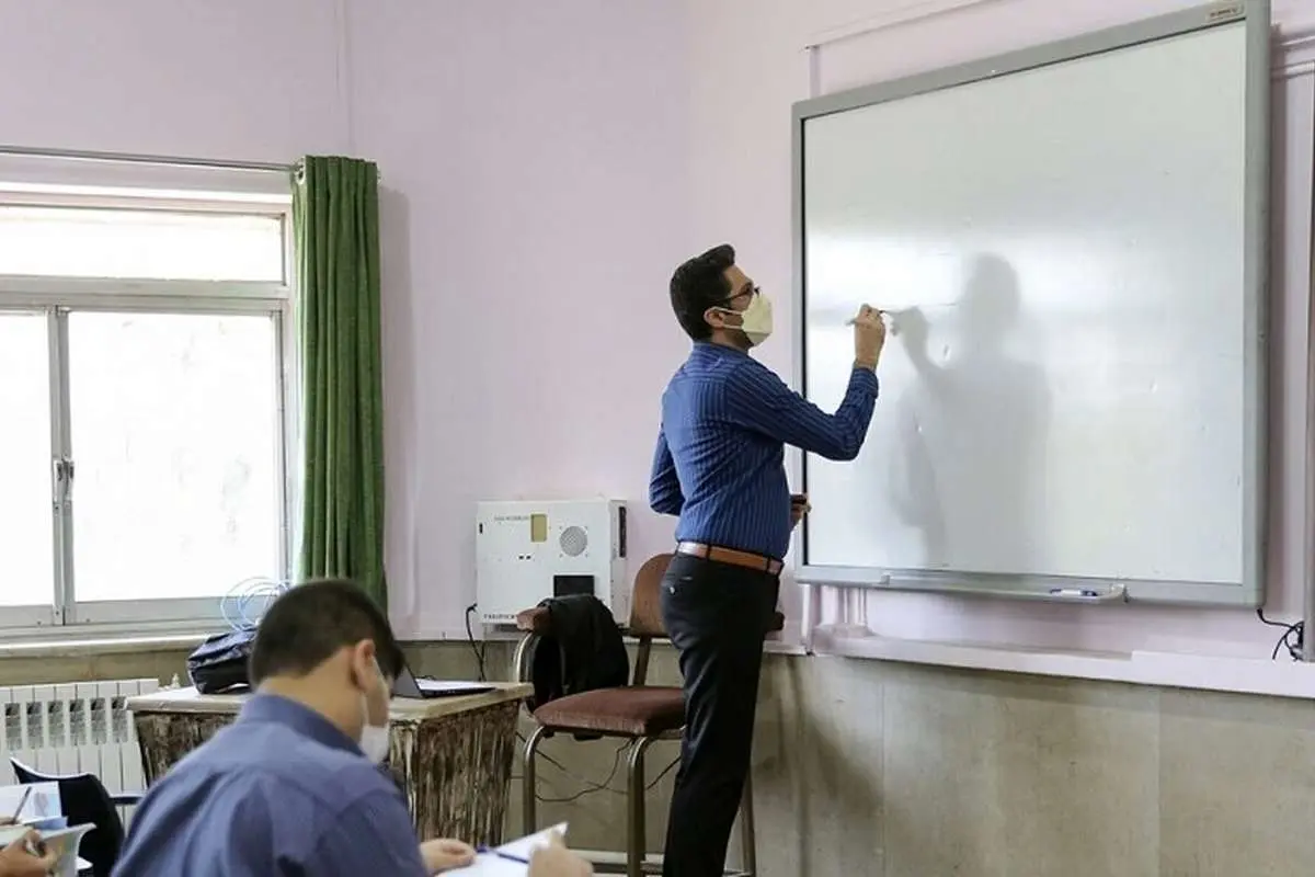 ساعات تدریس معلمان مدارس غیردولتی را کاهش داد
