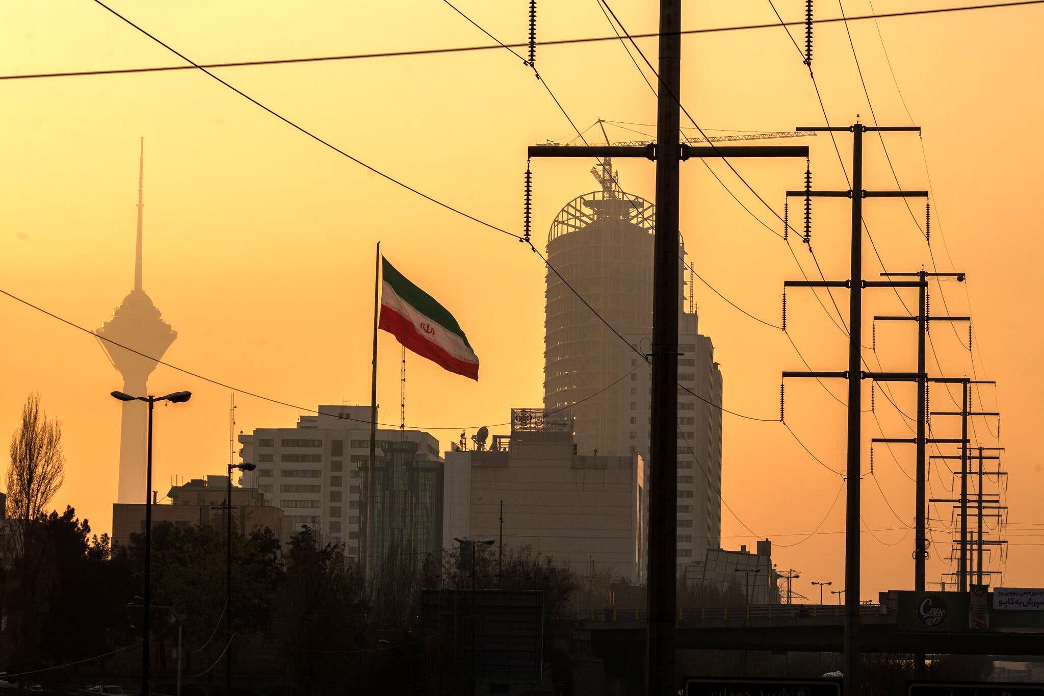 شاخص آلودگی هوای تهران به ۱۱۷ رسید؛ وضعیت نارنجی در پایتخت