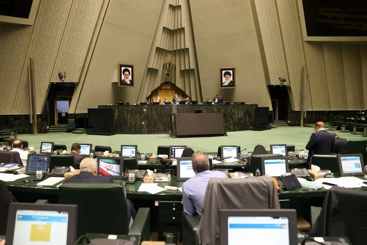 طرح سه‌فوریتی مجلس برای جلوگیری از تودیع اسناد الحاق ایران به کنوانسیون CFT در حال پیگیری است