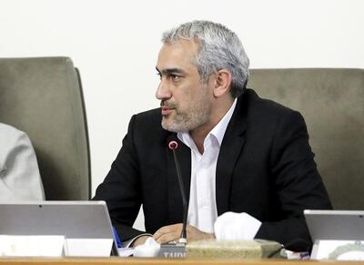مناقشه ارزی؛ وزیر اقتصاد توپ تورم را به زمین بانک مرکزی انداخت