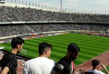 موبایل در ورزشگاه