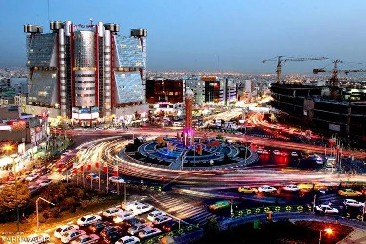 میدان صادقیه