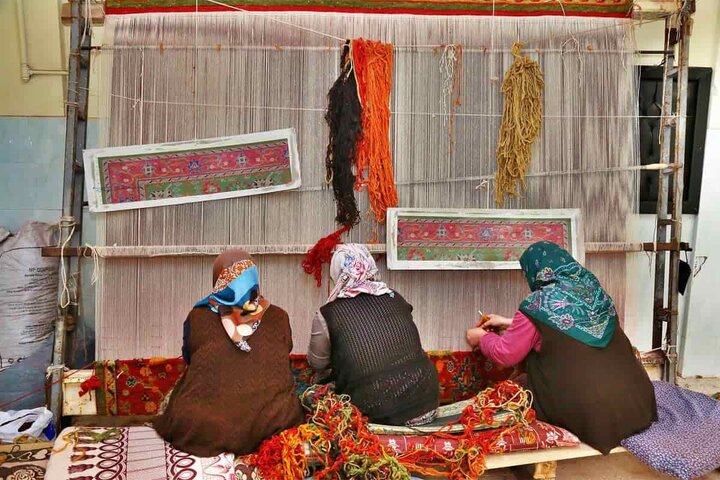 نماینده مجلس: وام اشتغال ۱۴۰۴ هنوز پرداخت نشده؛ بازپرداخت ۶۰ ماهه عملاً غیرممکن است