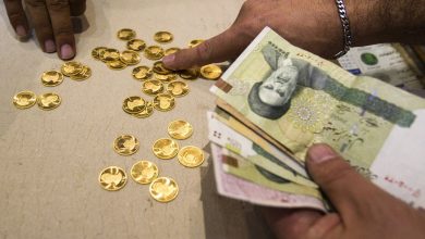 کاهش قدرت خرید کارگران ایرانی در یک دهه؛ حداقل دستمزد تنها ۹۰۰ سوت طلا خریداری می‌کند!
