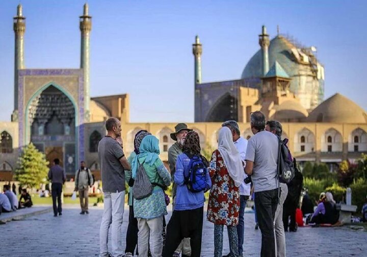 گام تازه برای نظام ارزی کشور؛ صدور توریستکارت برای گردشگران در مرحله پایلوت