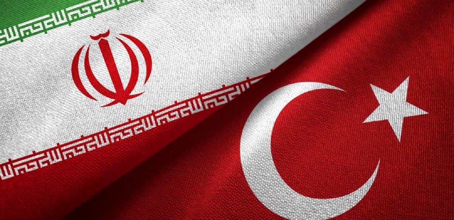 وزیران خارجه ایران و ترکیه درباره ثبات منطقه و تحولات دوجانبه گفتگو کردند