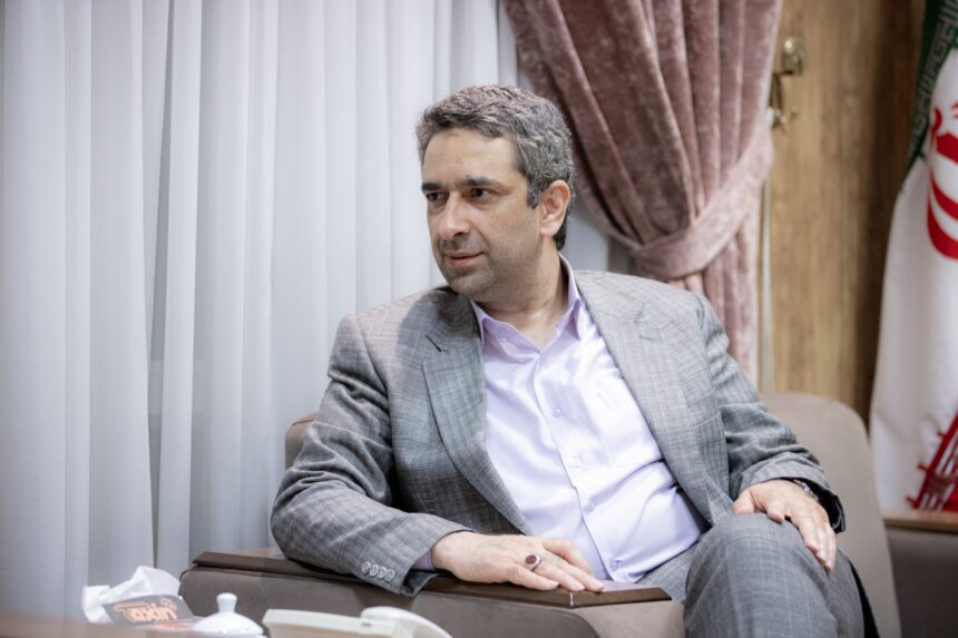 معاون دفتر رئیس‌جمهور: خبر برکناری وزیر کاملاً بی‌پایه است