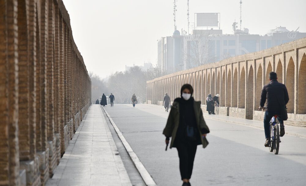 اصفهان در وضعیت قرمز آلودگی هوا؛ هشدار برای بیماران و سالمندان