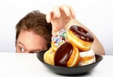 آیا دیابتی‌ها می‌توانند شیرینی بخورند؟