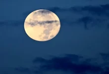 طلوع هم‌زمان ماه کامل و غروب خورشید؛ پدیده نجومی ابرماه امشب در ایران