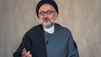 درخواست ابطحی از ظریف: بابت کابینه «پیر و محافظه‌کار» از مردم عذرخواهی کنید