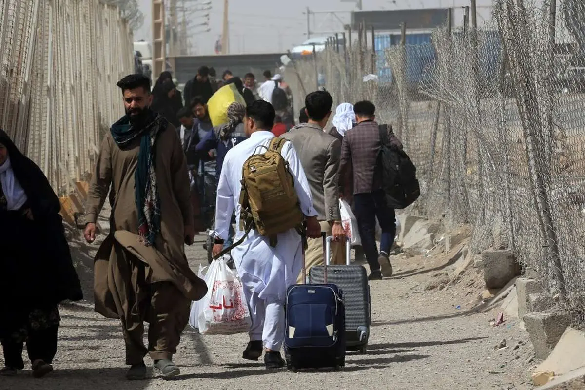 اشتغال اتباع خارجی