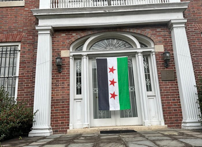 با چراغ سبز واشنگتن؛ بازگشایی سفارت سوریه در آمریکا پس از ۱۲ سال