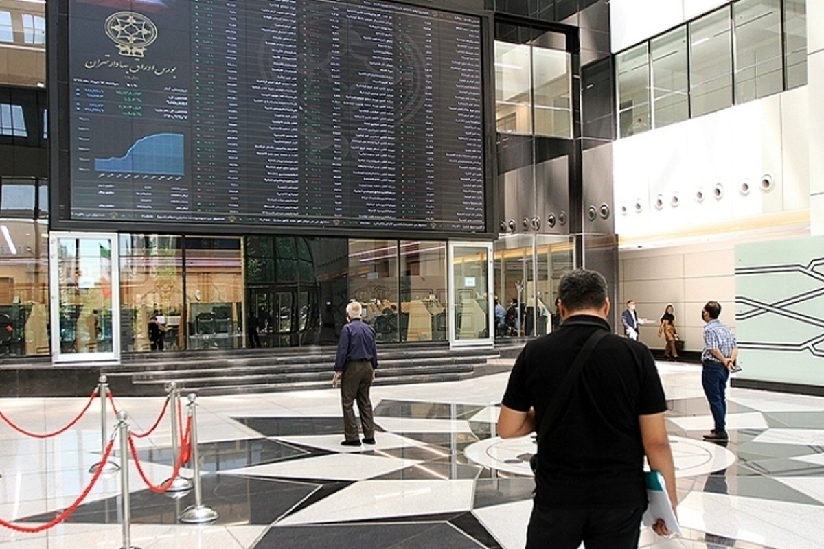 بازار سهام ایران در آتش نوسانات: از صعود به سقوط