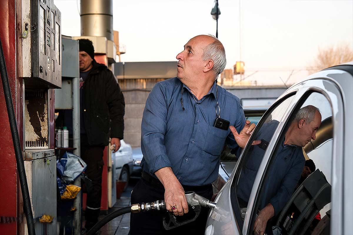 دولت پیشنهاد سه‌نرخی شدن بنزین را ارائه داد؛ نرخ بنزین آزاد ۵ هزار تومان می‌شود؟