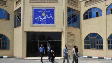 رئیس‌جمهوری با تاکید بر اینکه دانشگاه پیام نور به ارائه‌کننده مدرک تبدیل شده، گفت: رویکرد دولت بازگشت دانشگاه‌ها به رسالت حل مسئله و مهارت‌محوری است و هدردادن منابع برای مدرک‌سازی قابل‌قبول نیست.