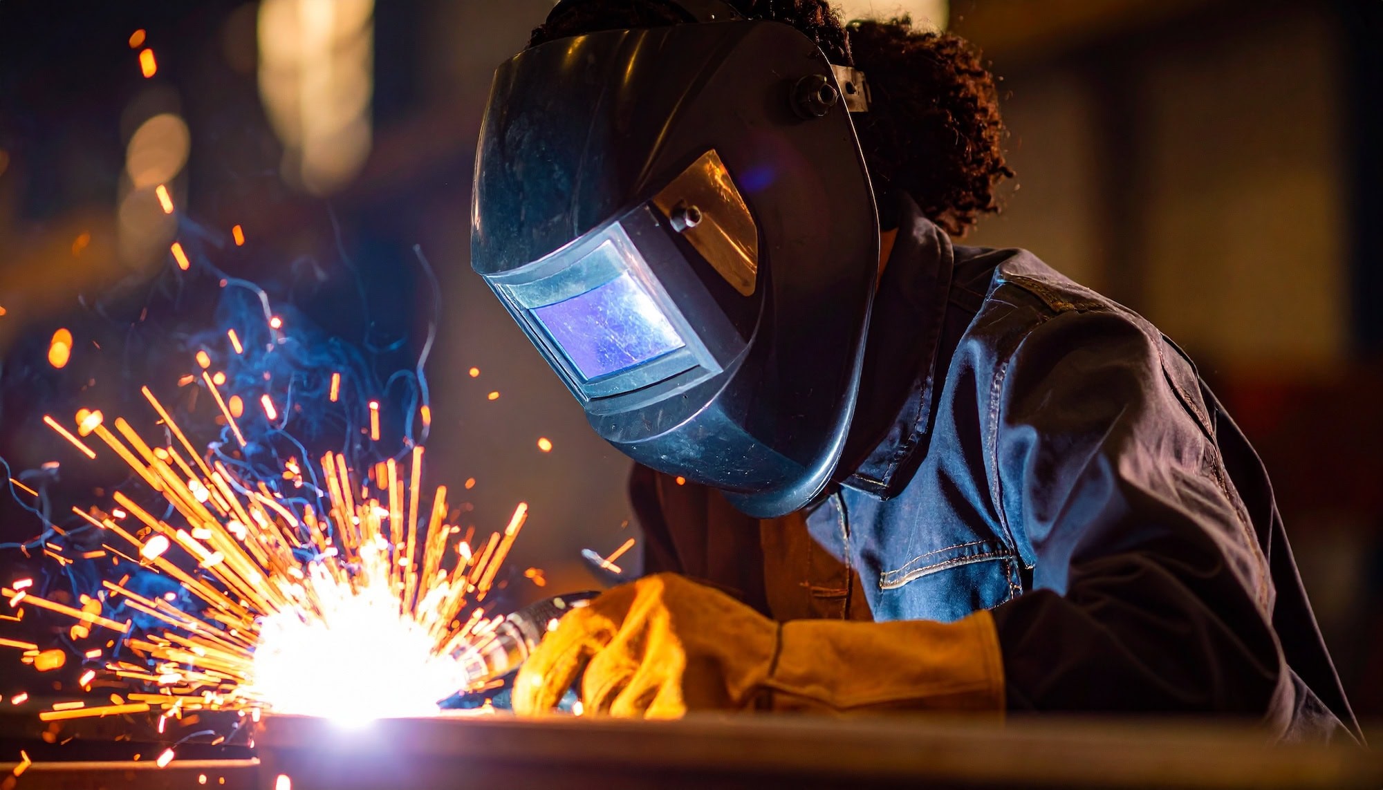 در خانه جوشکاری کنیم؟ بررسی تجهیزات و اصول ایمنی جوشکاری خانگی