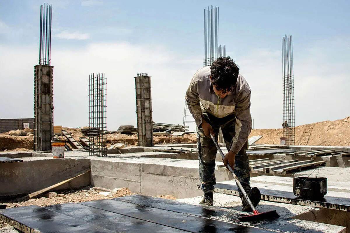 صدور روادید کارگری برای اتباع خارجی؛ کارفرمایان چگونه میتوانند درخواست دهند؟