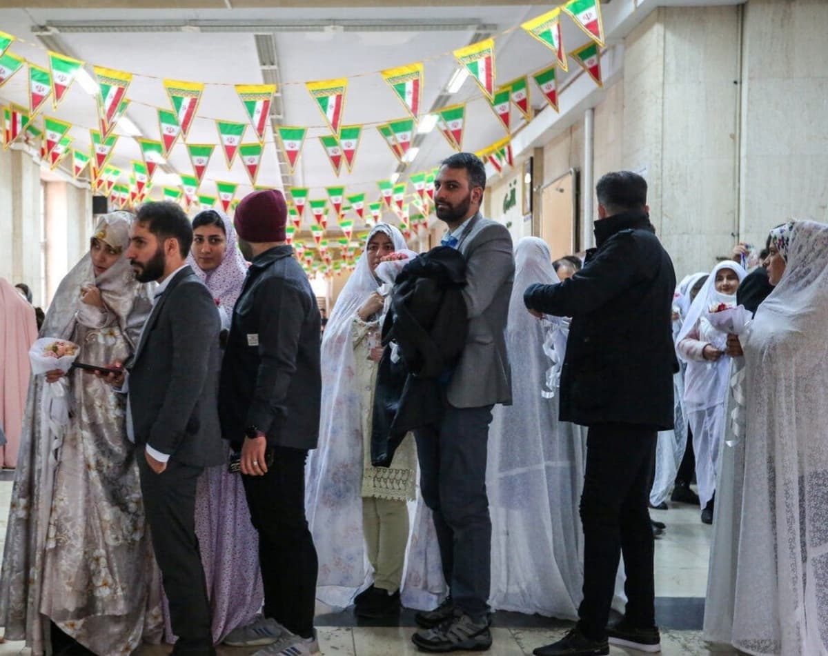 وقتی بانکها میپردازند اما صفها تکان نمیخورند؛ معمای وام ازدواج