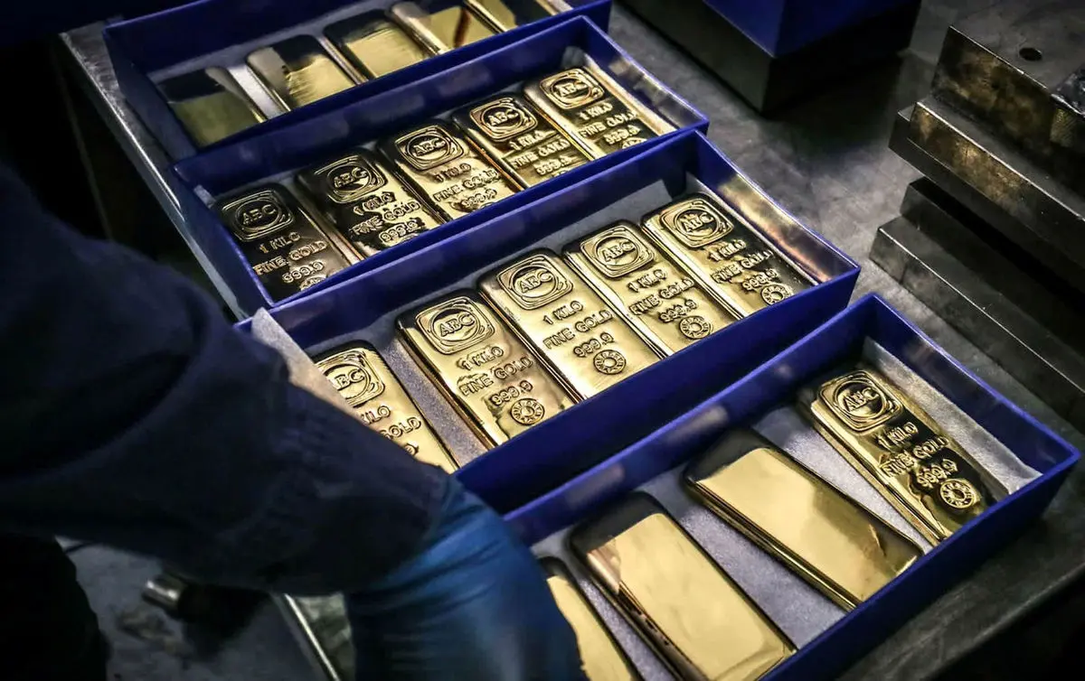 رکود دادههای اقتصادی آمریکا، بازار جهانی طلا را در بلاتکلیفی نگه داشت