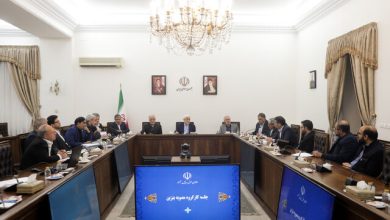 عارف: دولت برای اصلاحات احتمالی در مصوبه بنزین به نفع مردم آمادگی دارد