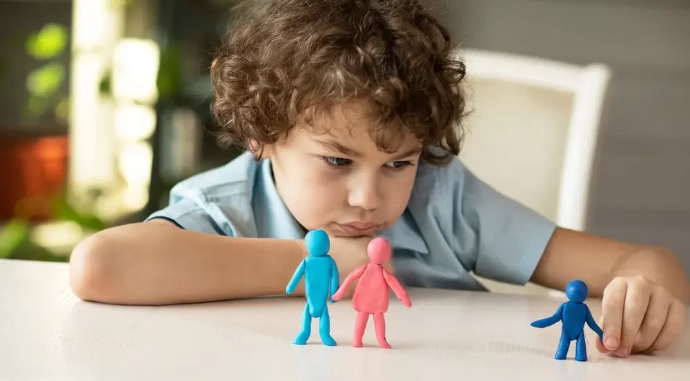 چرا نوبت فرزندخواندگی در ایران طولانی شده است؟ نگاهی به تقاضا و عرضه