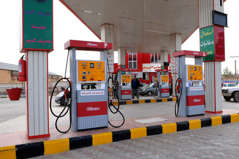قیمت واقعی بنزین ۳۴ هزار تومان است؛ مردم تنها ۱۵۰۰ تومان پرداخت می‌کنند