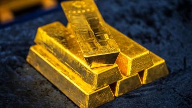 افت قیمت طلا در پی رشد دلار و کاهش احتمال کاهش نرخ بهره آمریکا