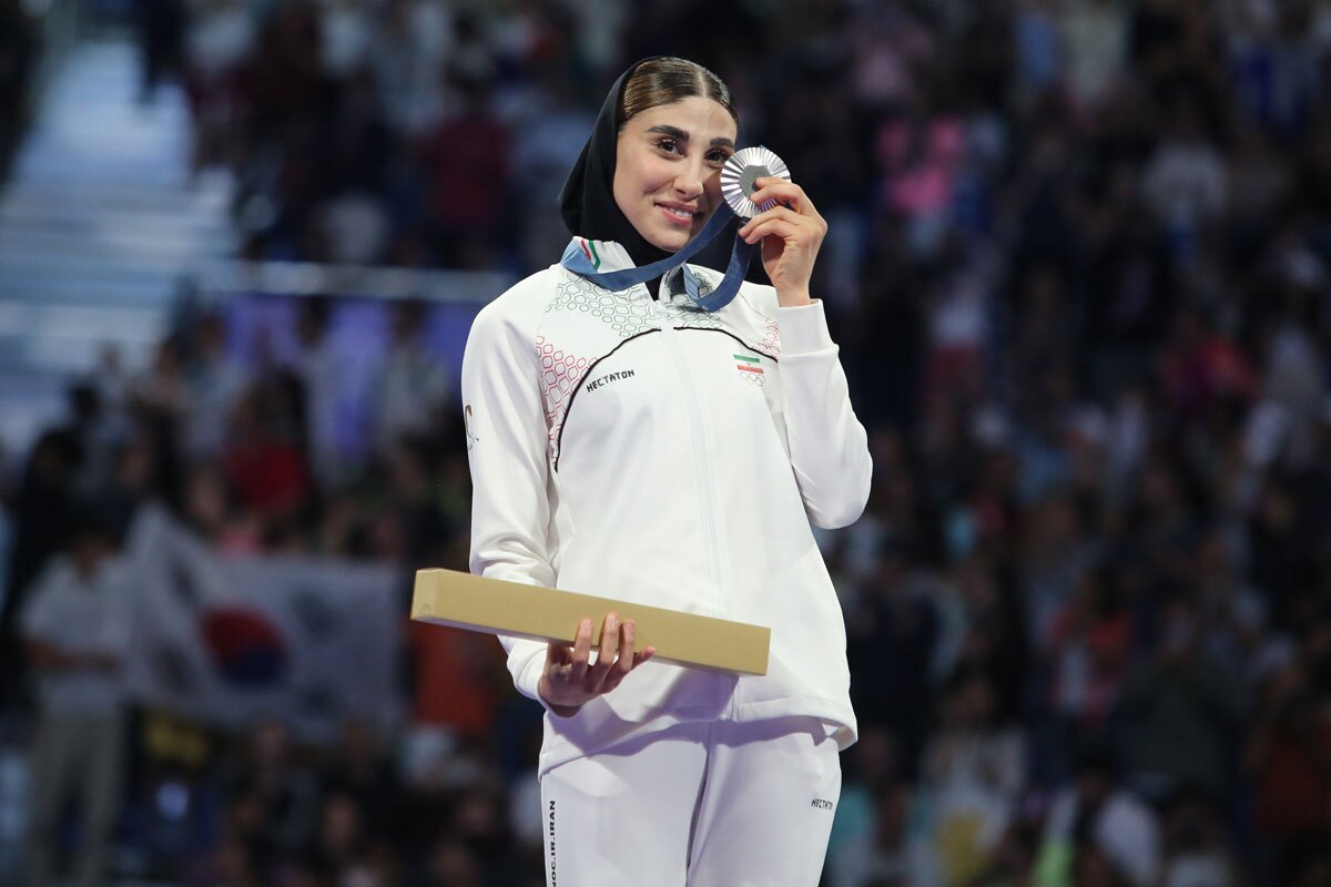 ماجرای زندانی شدن ناهید کیانی پس از حذف از مسابقات قهرمانی جهان چه بود؟