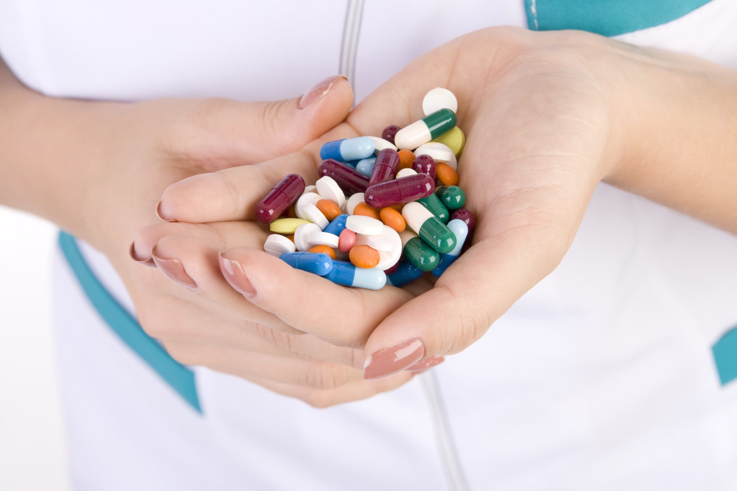 مصرف آنتیبیوتیک در ایران: ۳.۵ برابر بیشتر از میانگین جهانی!