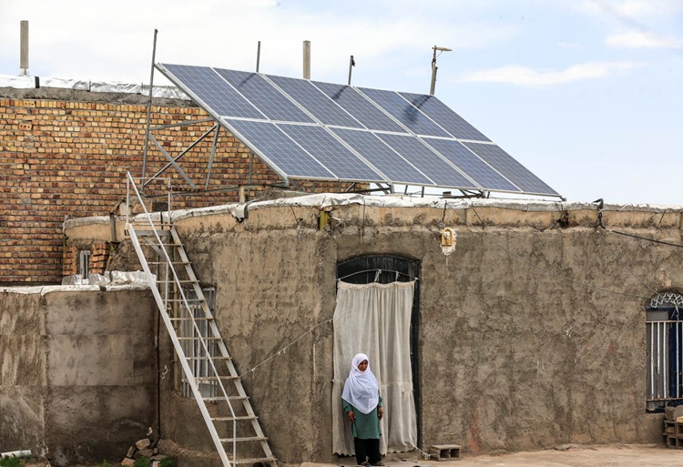 نیروگاه خورشیدی