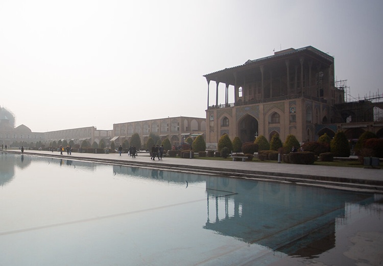 وضعیت قرمز و ناسالم